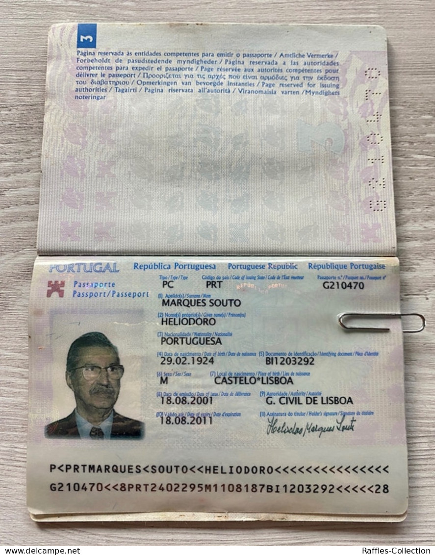 Portugal Passport Passeport Reisepass Pasaporte Passaporto MINT CONDITION, UNSED - Documenti Storici