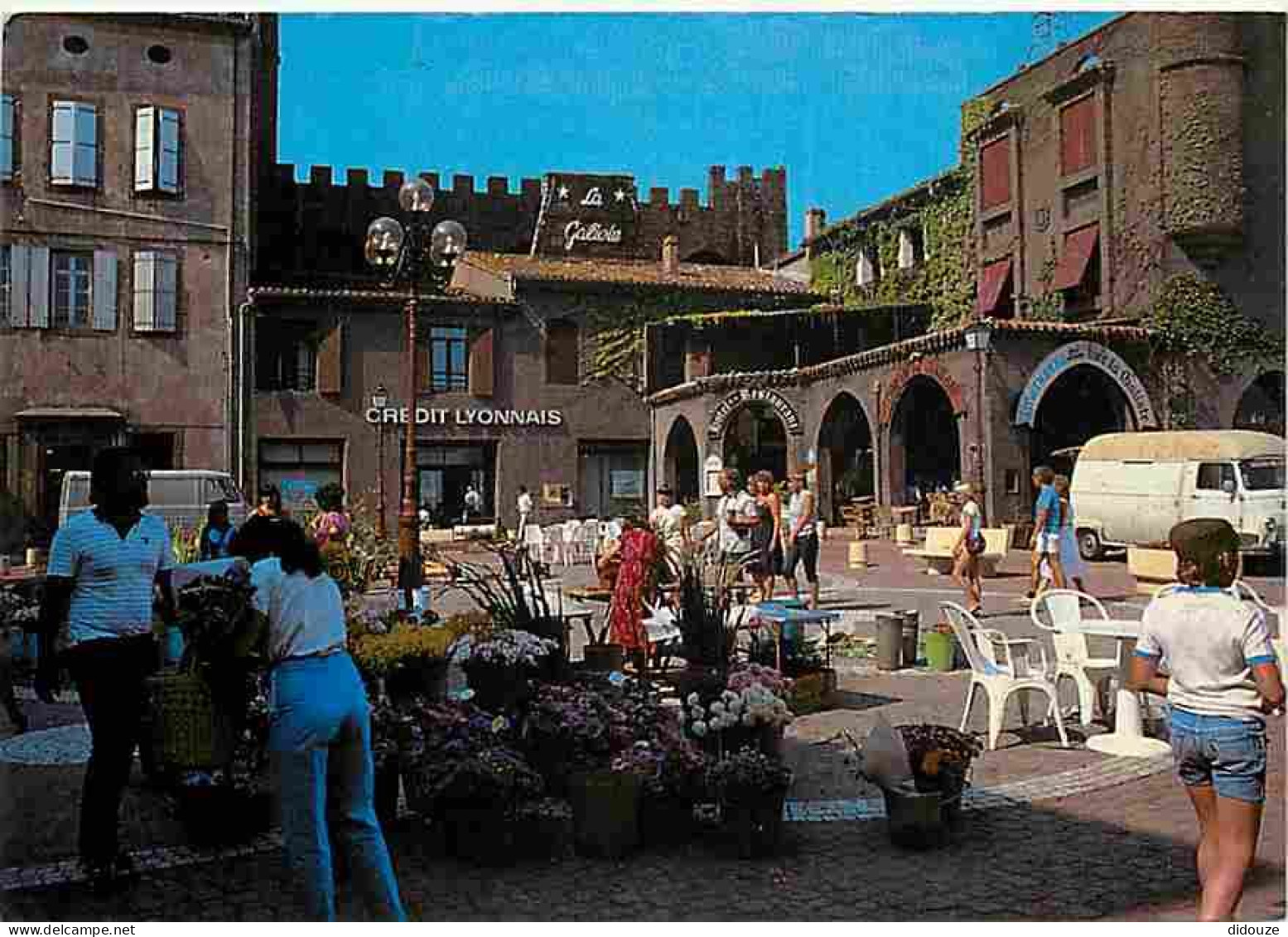 Automobiles - Agde - Place De La Galiotte - Marché - CPM - Voir Scans Recto-Verso - Turismo