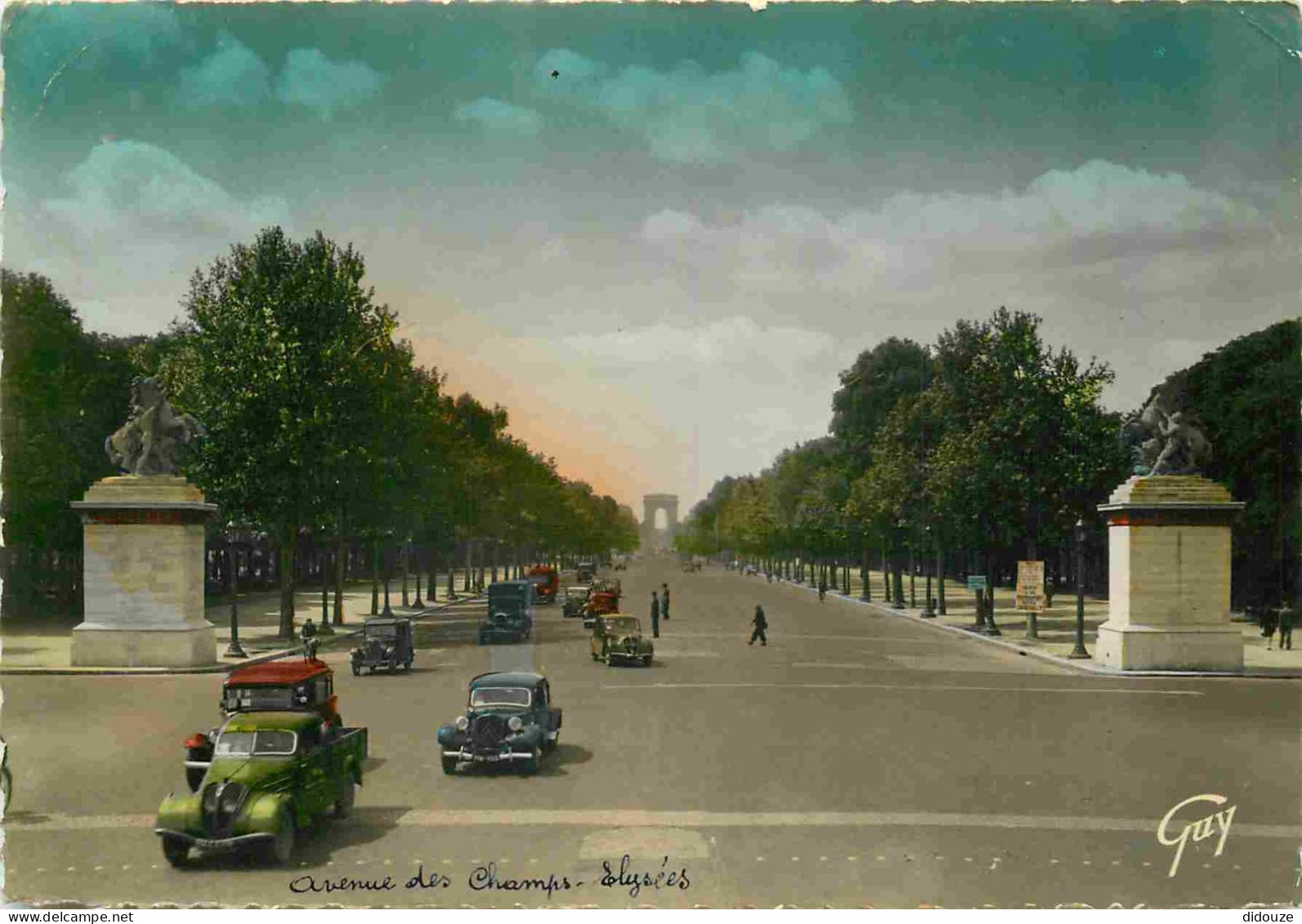 Automobiles - Paris - Les Chevaux De Marly à L'entrée  L'avenue Des Champs-Elysée - Carte Dentelée - CPSM Grand Format - - Turismo