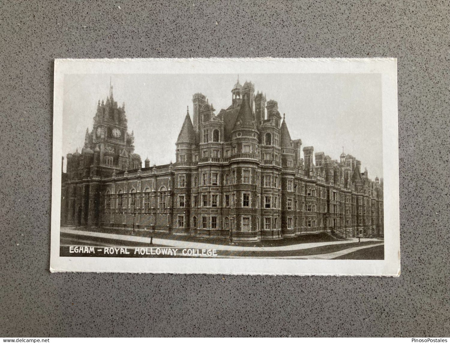 Egham Royal Holloway College Carte Postale Postcard - Surrey