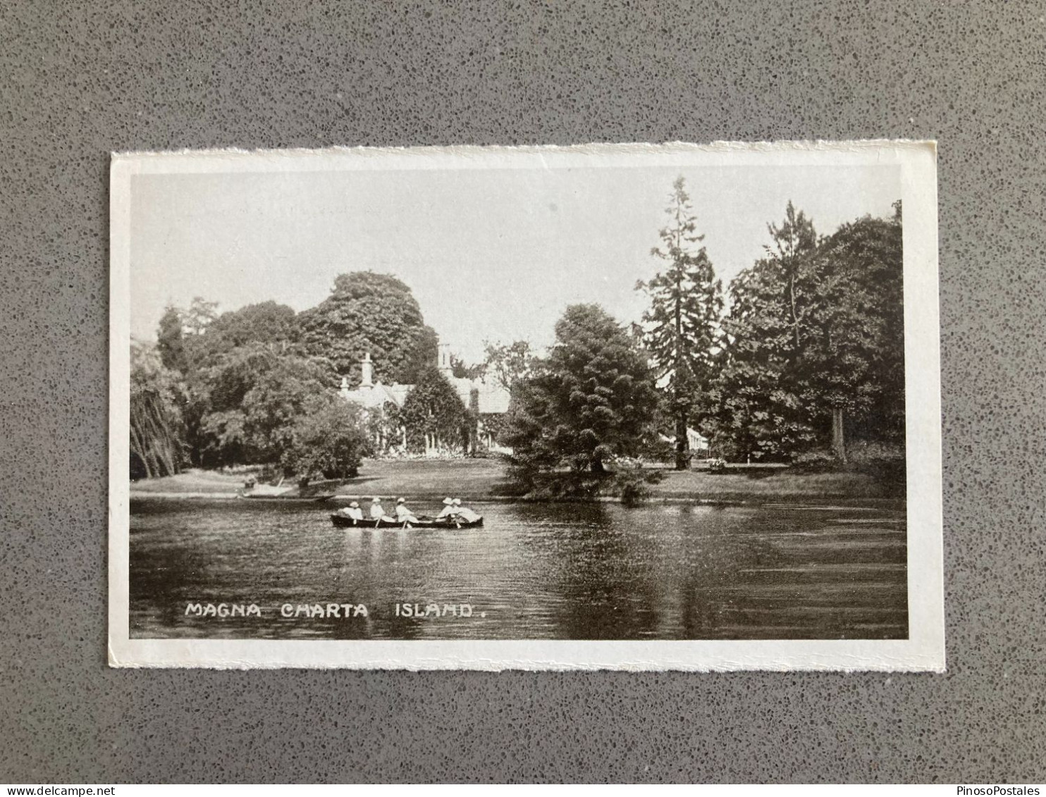 Magna Carta Island Carte Postale Postcard - Altri & Non Classificati