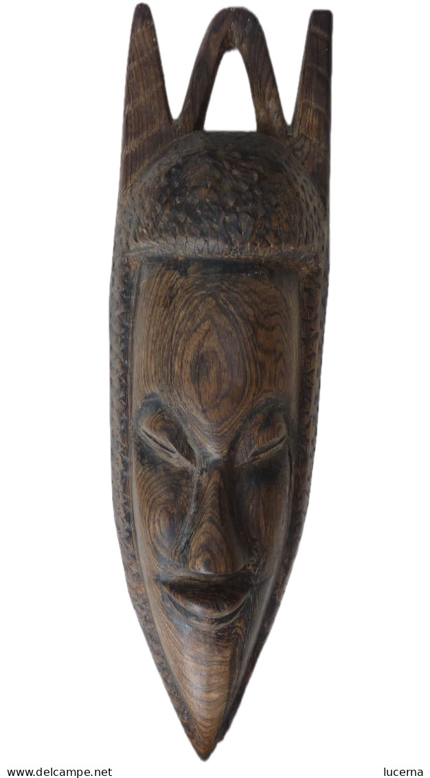 MASQUE TRIBAL A CORNES AFRIQUE NOIRE SORCIER - Afrikaanse Kunst