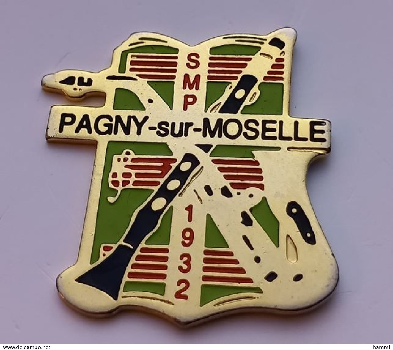 G47 Pin's Musique Harmonie Fanfare SMP PAGNY SUR MOSELLE 1932 FLÛTE SAXO Achat Immédiat - Musique