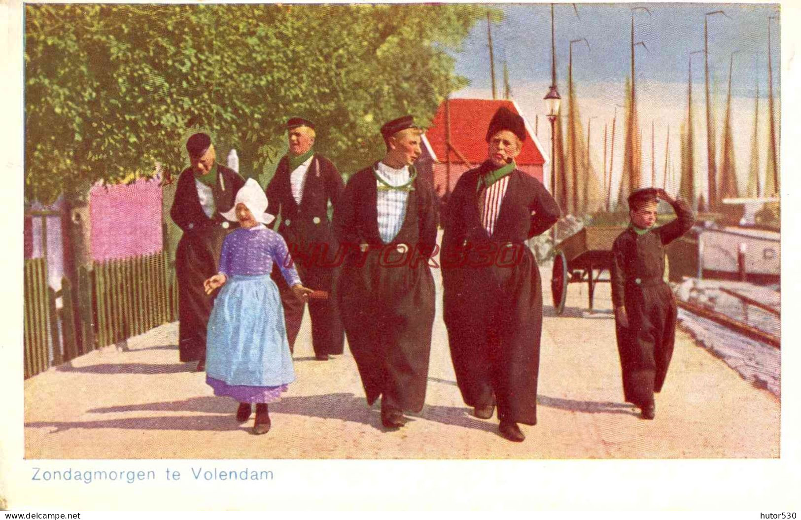 CPA HOLLANDE - ZONDAGMORGEN TE VOLENDAM - Volendam