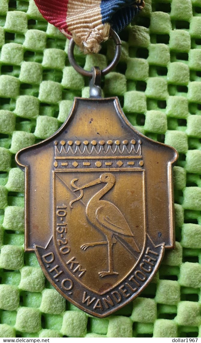 Medaile :D.H.O.Wandeltocht 10-15-20 Km. Den Haag  -  Original Foto  !!  Medallion  Dutch - Other & Unclassified