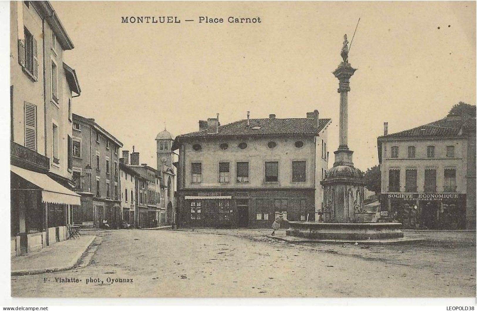 MONTLUEL Place Carnot - Montluel