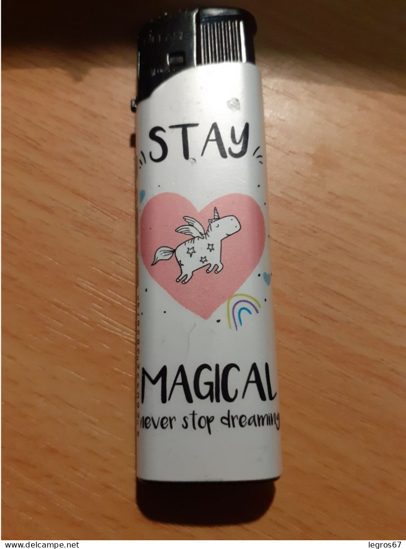BRIQUET TABAC PRESSE STAY MAGICAL - Andere & Zonder Classificatie