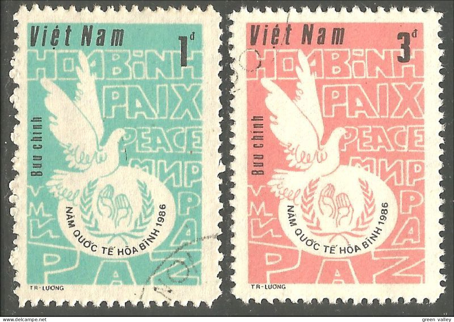 930 Vietnam Peace Year Année Paix Colombe Dove (VIE-318e) - Pigeons & Columbiformes