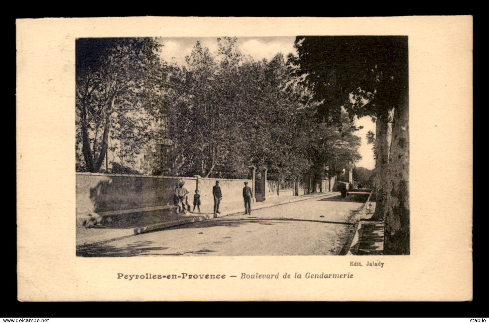 13 - PEYROLLES - BOULEVARD DE LA GENDARMERIE - Peyrolles