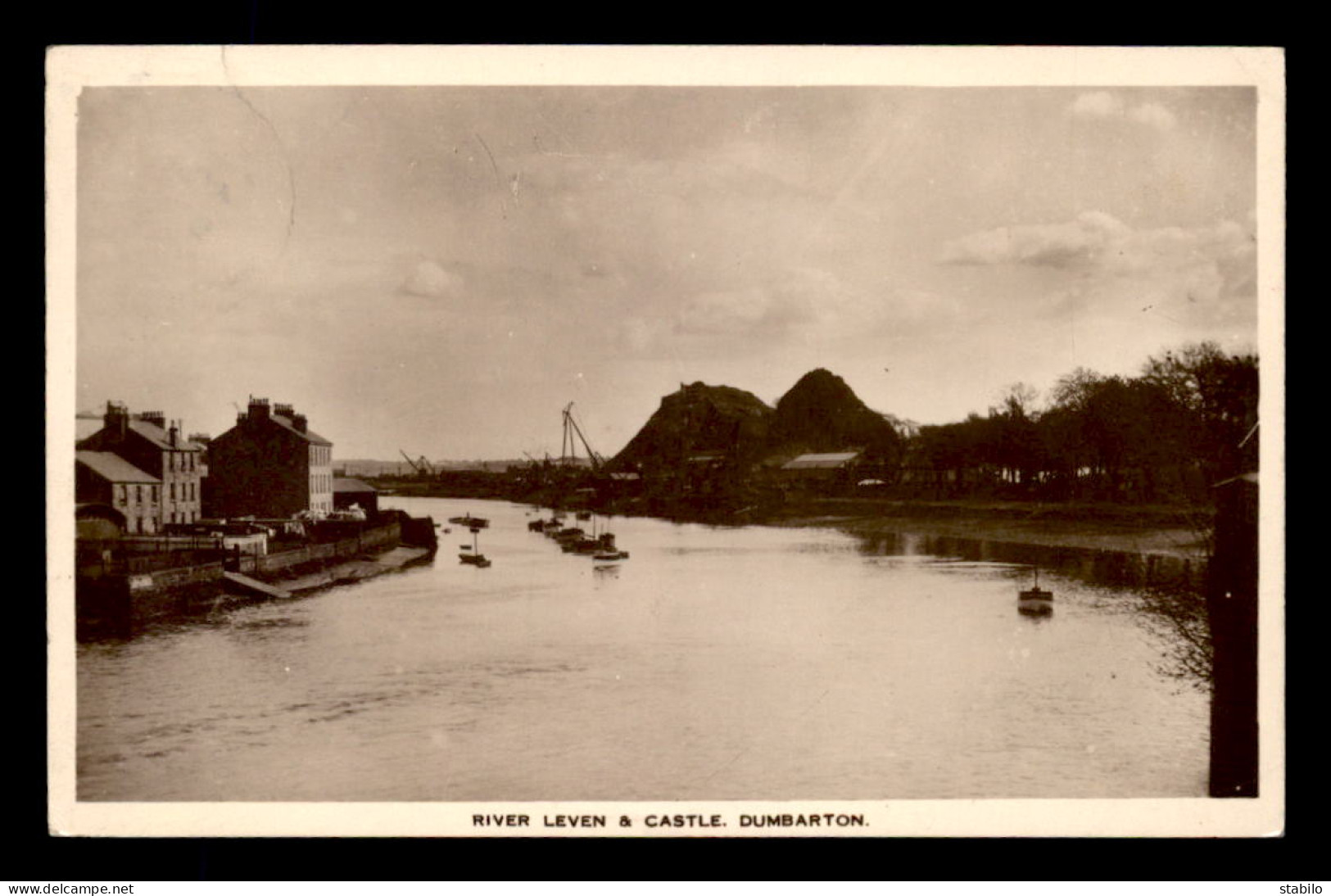 ECOSSE - DUMBARTON - RIVER LEVEN AND CASTLE - Dunbartonshire