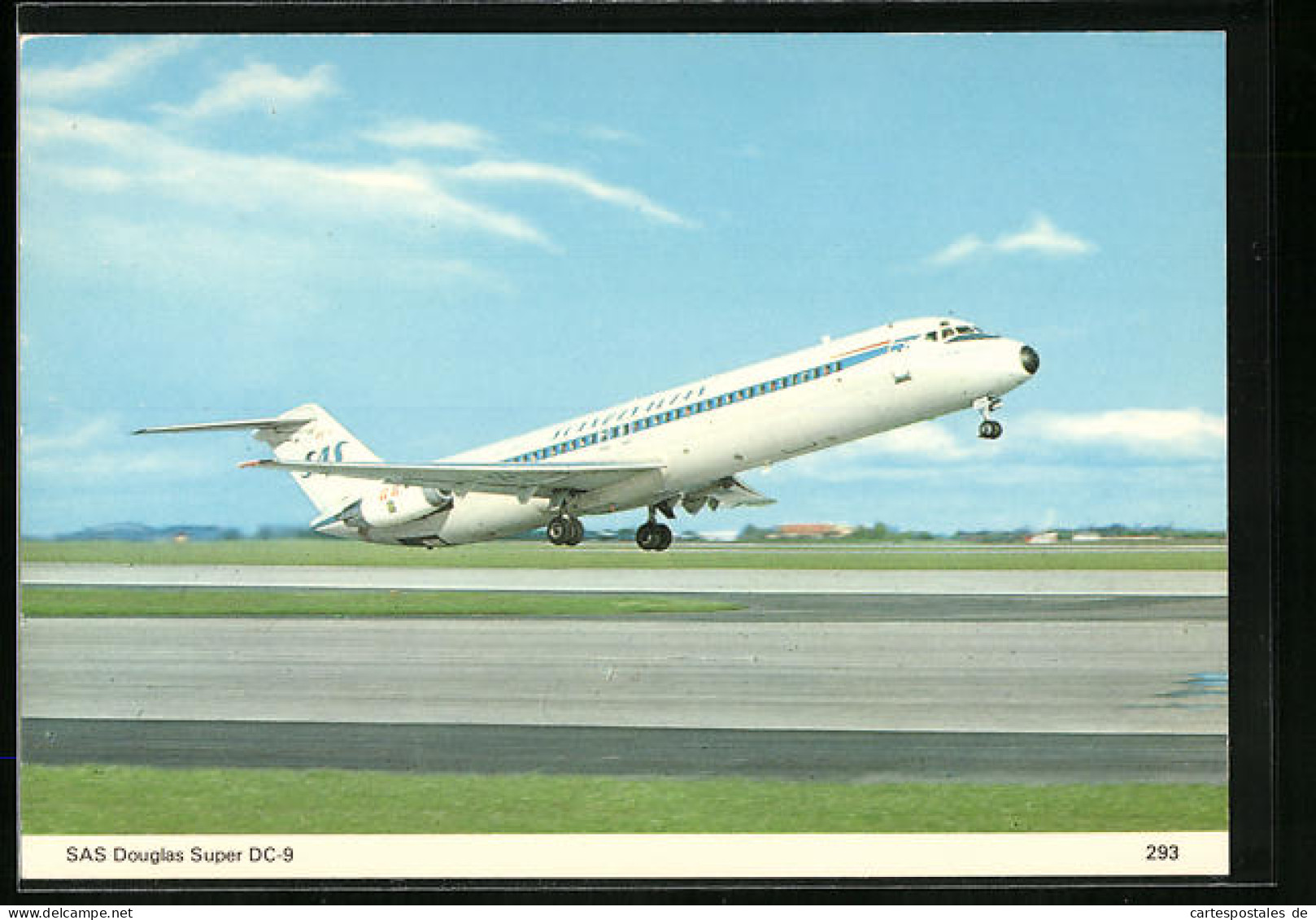 AK Flugzeug Douglas Super DC-9 Von Scandinavian Airlines (SAS) Beim Start  - 1946-....: Era Moderna
