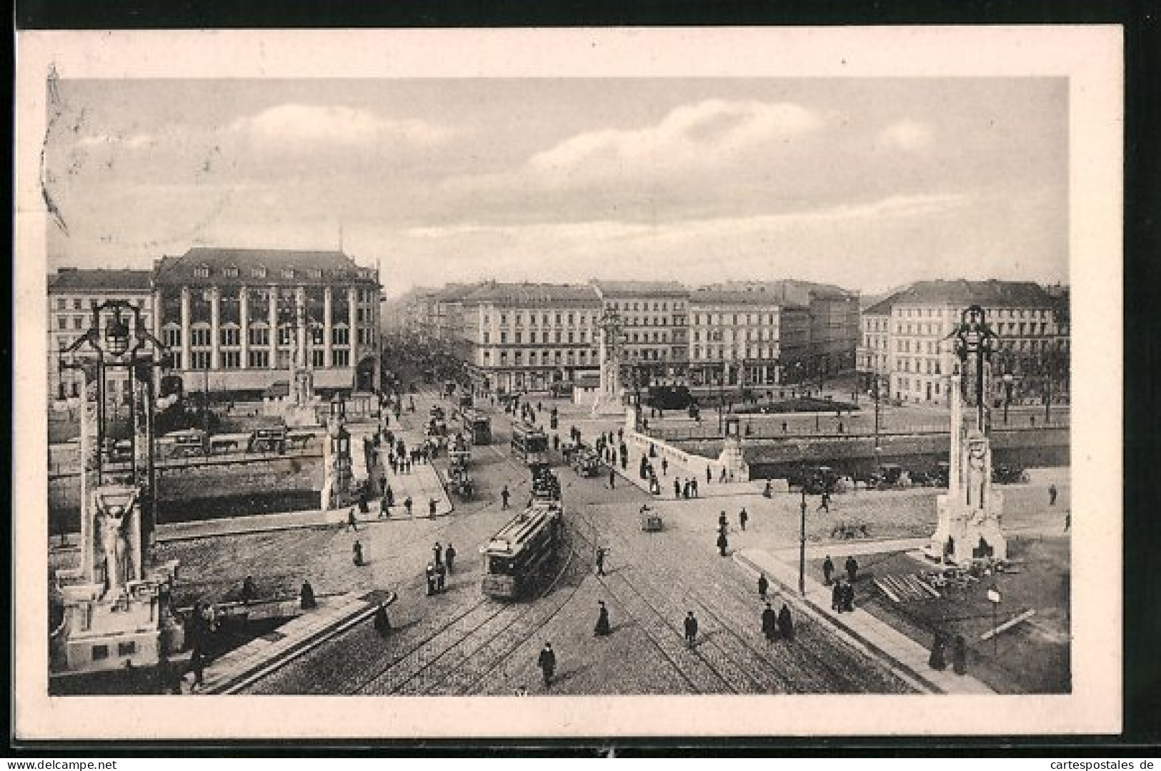 AK Berlin-Kreuzberg, Oranienplatz Und Oranienbrücke, Strassenbahn  - Kreuzberg