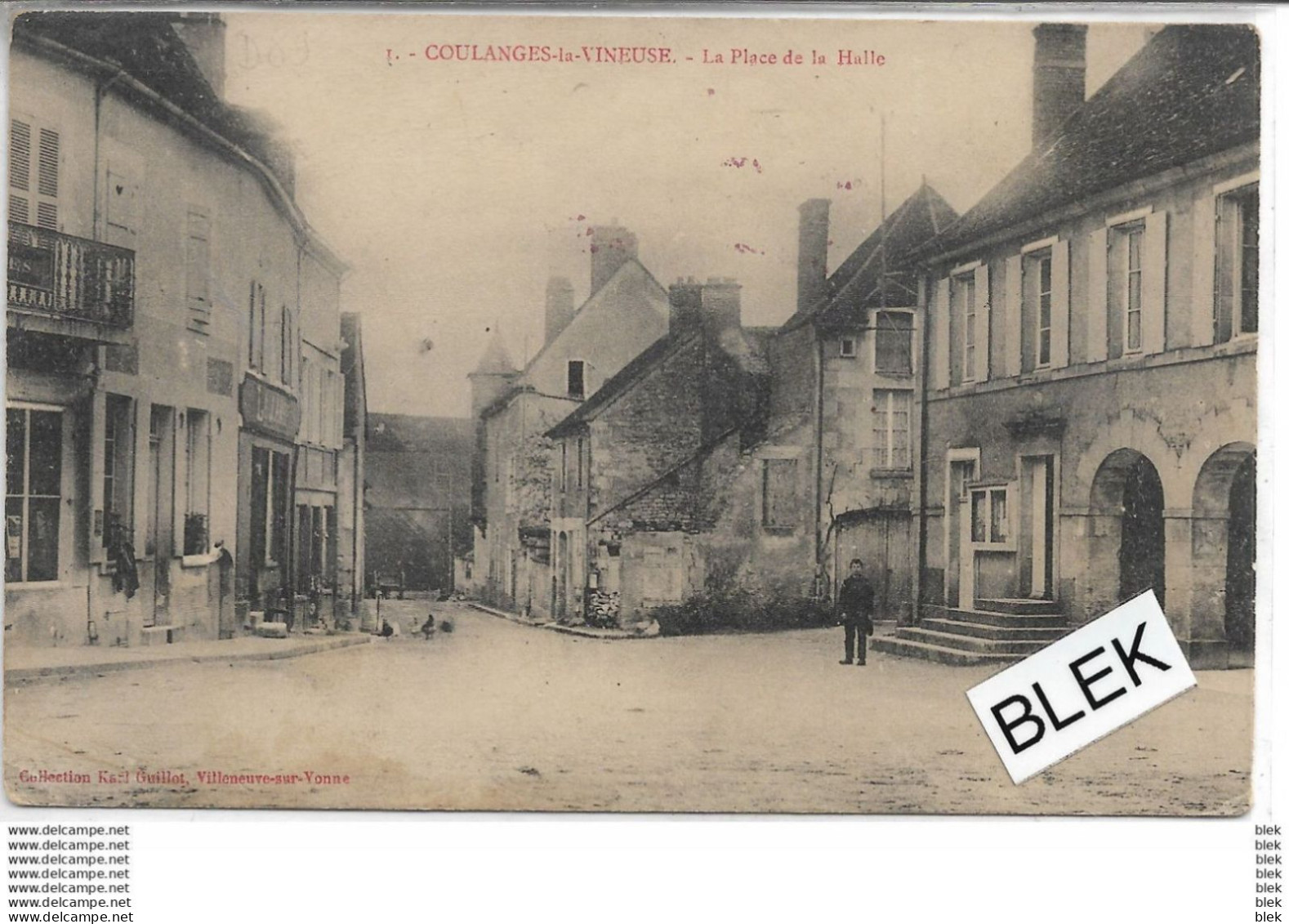 89 . Yonne .  Coulanges  La Vineuse : La Place De La Halle . - Coulanges La Vineuse