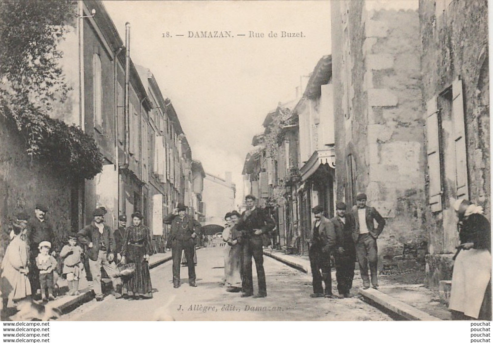 W12-47) DAMAZAN (LOT ET GARONNE) RUE DE BUZET  - (TRES ANIMEE - 2 SCANS) - Damazan