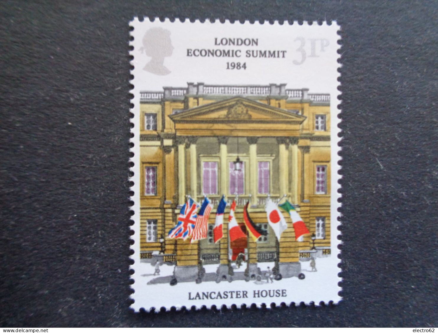 Grande-Bretagne Great Britain Lancaster House Londres London Drapeaux Flags Flag Großbritannien 1984 Neuf Gran Bretagna - Unused Stamps