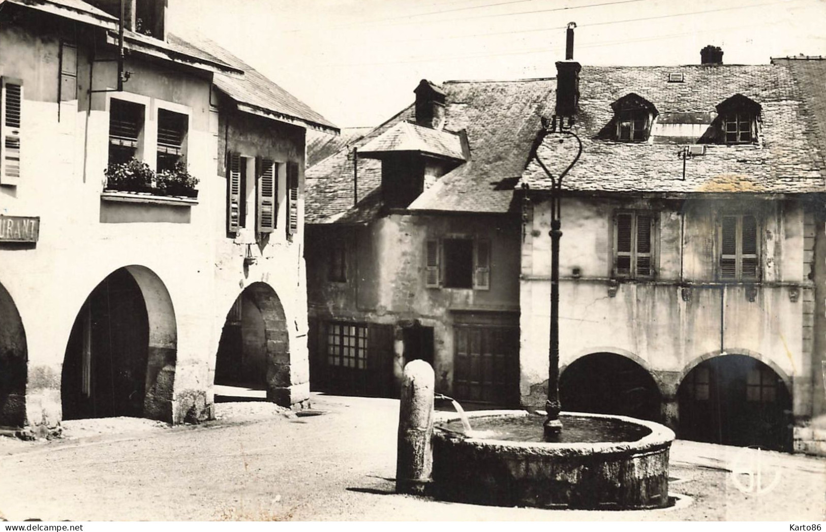 Alby Sur Chéran * Place Du Trophée * Village - Alby-sur-Cheran