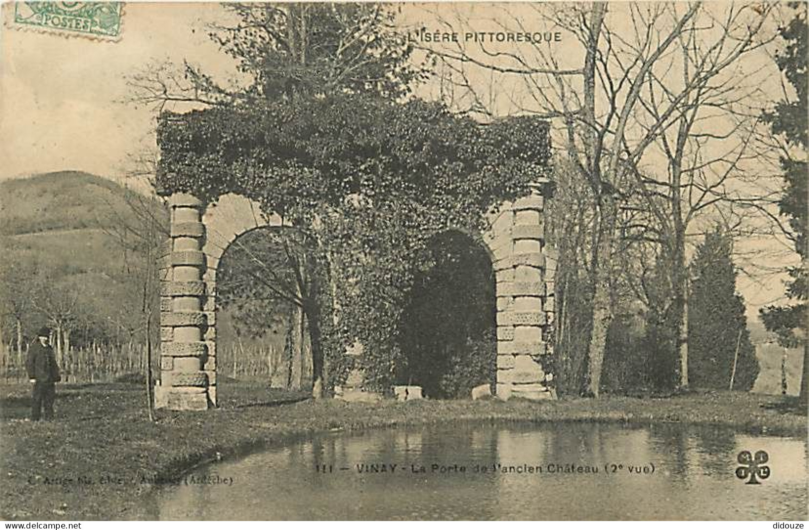 38 - Vinay - La Porte De L'ancien Château - Animée - CPA - Oblitération Ronde De 1907 - Voir Scans Recto-Verso - Vinay