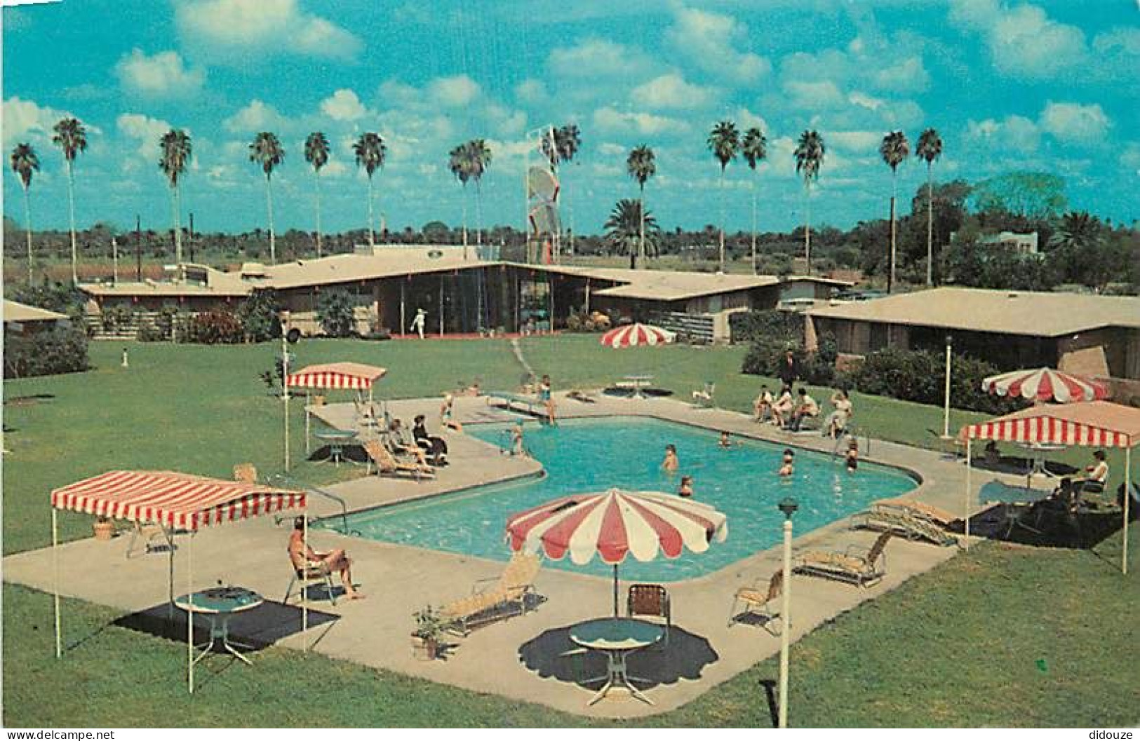 Etats Unis - McAllen - The New Fairway Motor Hôtel - Piscine - Etat Du Texas - Texas State - CPSM Format CPA - Carte Neu - Autres & Non Classés