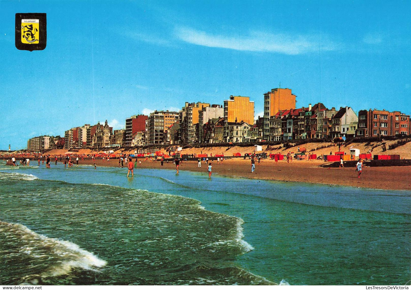 BELGIQUE - Nieuwpoort - Place Et Digue De Mer - Colorisé - Carte Postale - Nieuwpoort