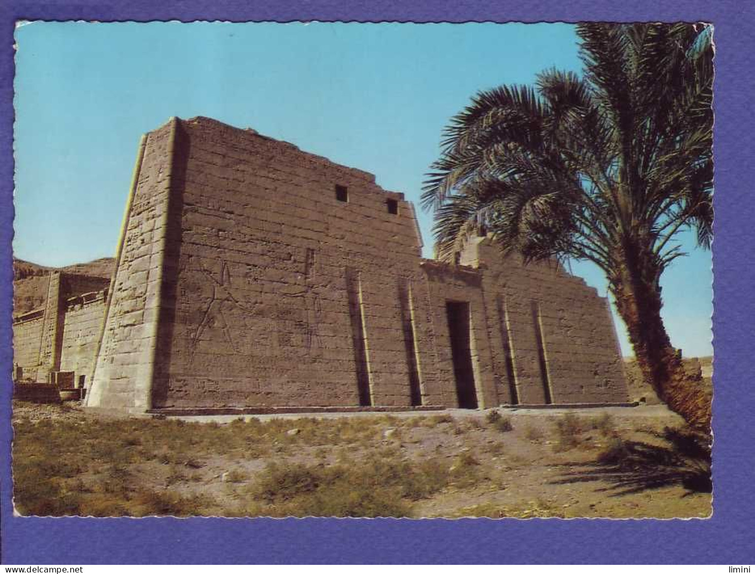 EGYPTE - LOUXOR - MEDINET HABOU - FACADE DU TEMPLE -  - Luxor