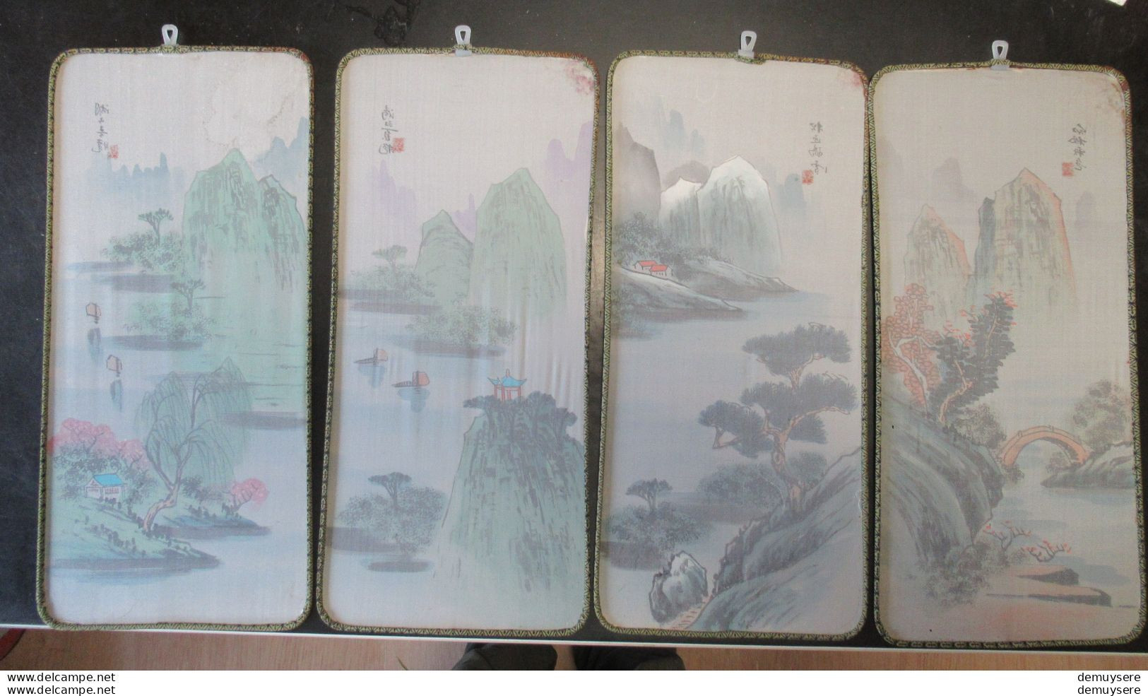 0404 04- Lade  906 -150-50 - CHINESE SCHILDERIJ OP ZIJDE - CHINESE PAINTING ON SILK - 40 X 18 CM - 4 STUKS - 4 PIECES - Oosterse Kunst