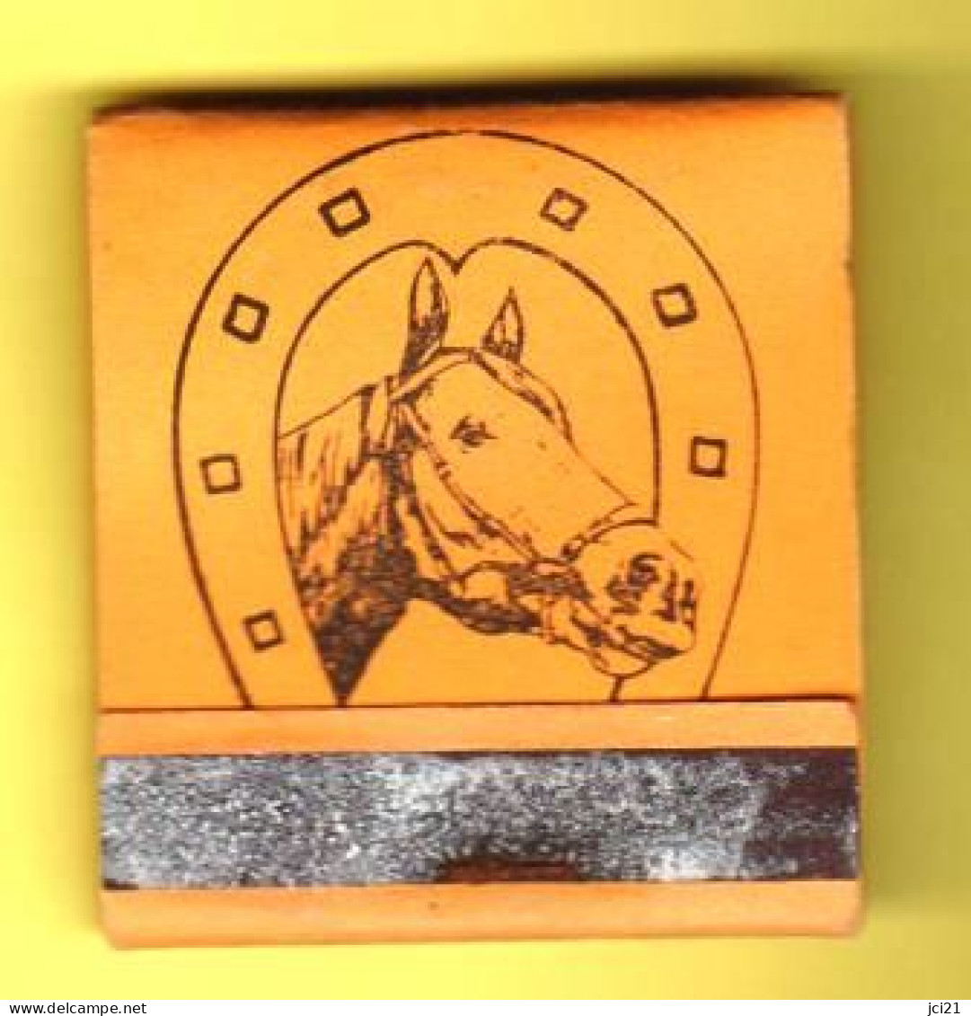 Pochette D'allumettes " Tête De Cheval Dans Un Fer à Cheval "_D404 - Matchboxes