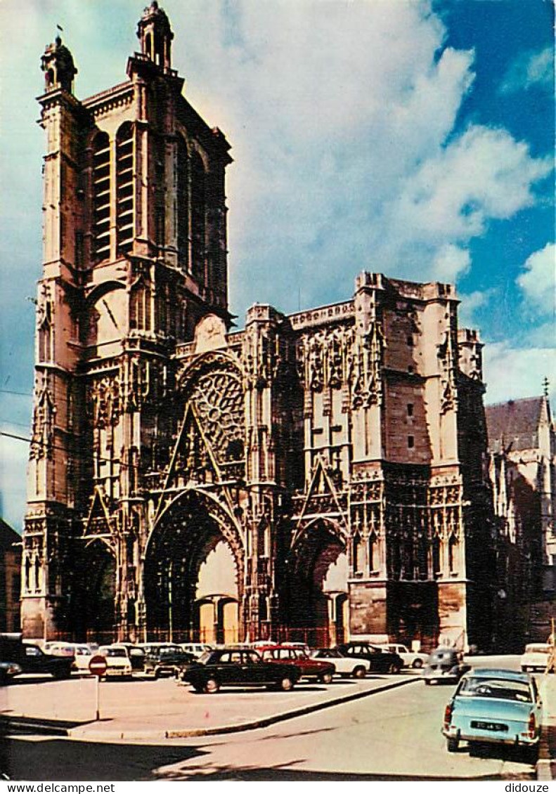 Automobiles - Troyes - La Cathédrale - CPM - Voir Scans Recto-Verso - Turismo