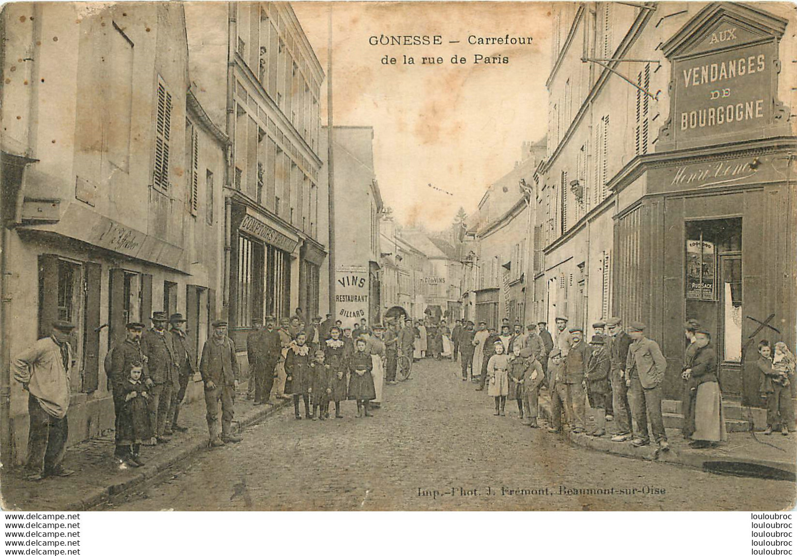 GONESSE CARREFOUR DE LA RUE DE PARIS - Gonesse