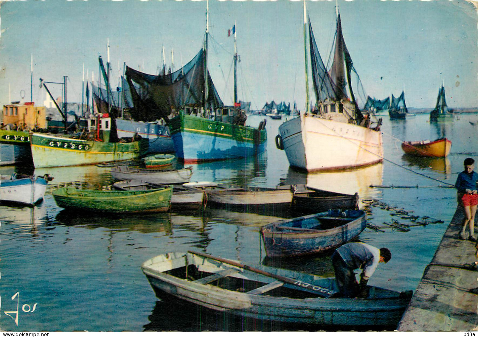  BATEAUX DE PECHES EN BRETAGNE - Fishing Boats