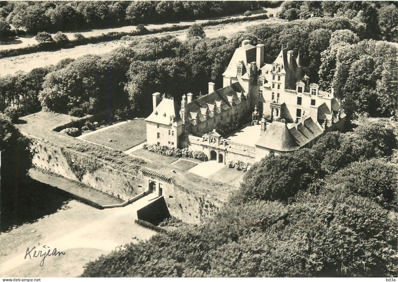 29 SAINT VOUGAY LE CHÂTEAU DE KERJEAN - Saint-Vougay