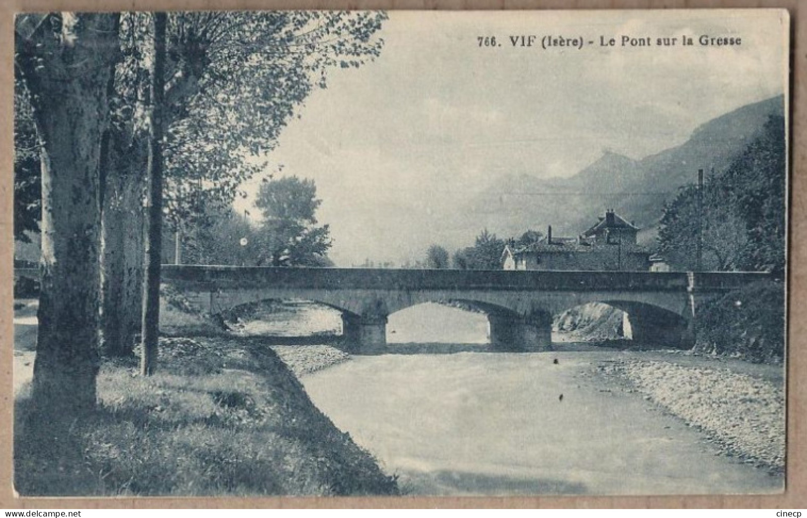 CPA 38 - VIF - Le Pont Sur La Gresse - TB PLAN EDIFICE Sur Cours D'eau - Vif