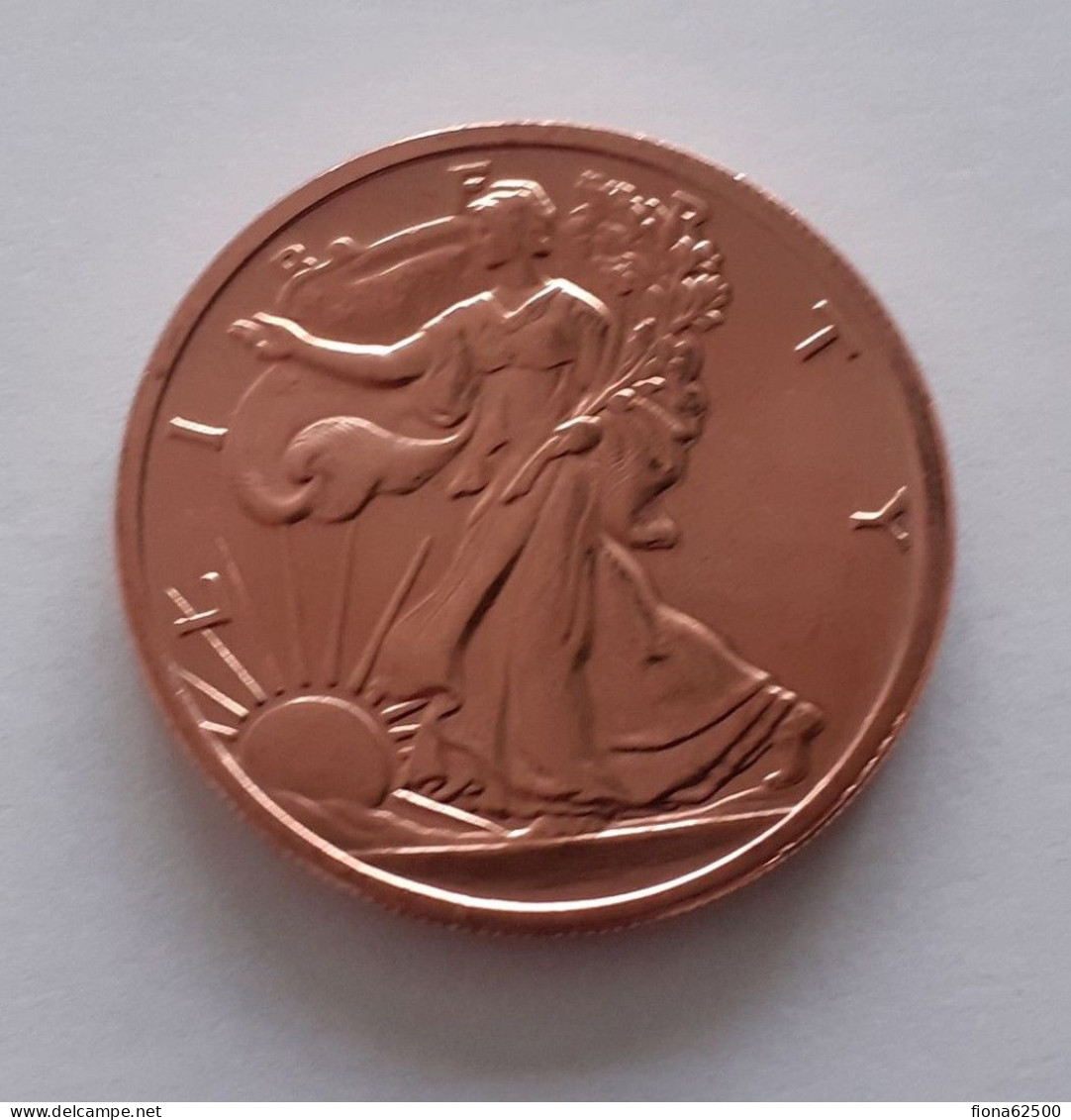 MEDAILLE AMERICAINE EN CUIVRE . LIBERTY . - Andere & Zonder Classificatie