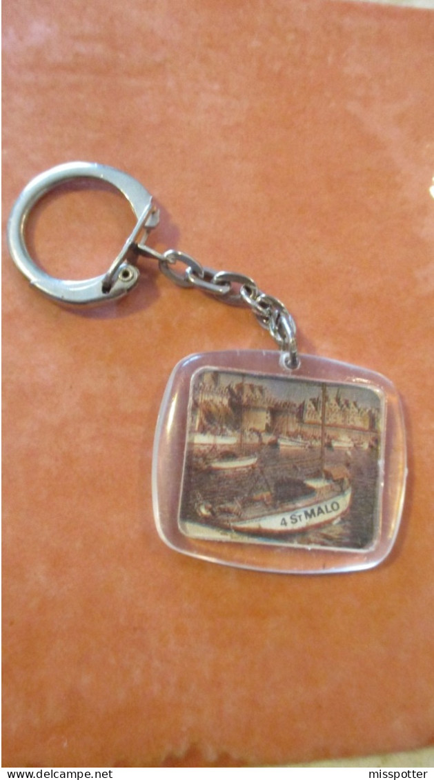 Porte Clé Vintage Super-bas 7 Merveilles De France Saint Malo - Porte-clefs