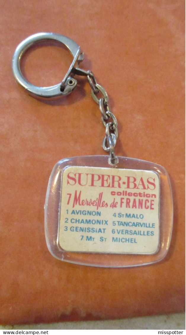 Porte Clé Vintage Super-bas 7 Merveilles De France Saint Malo - Llaveros