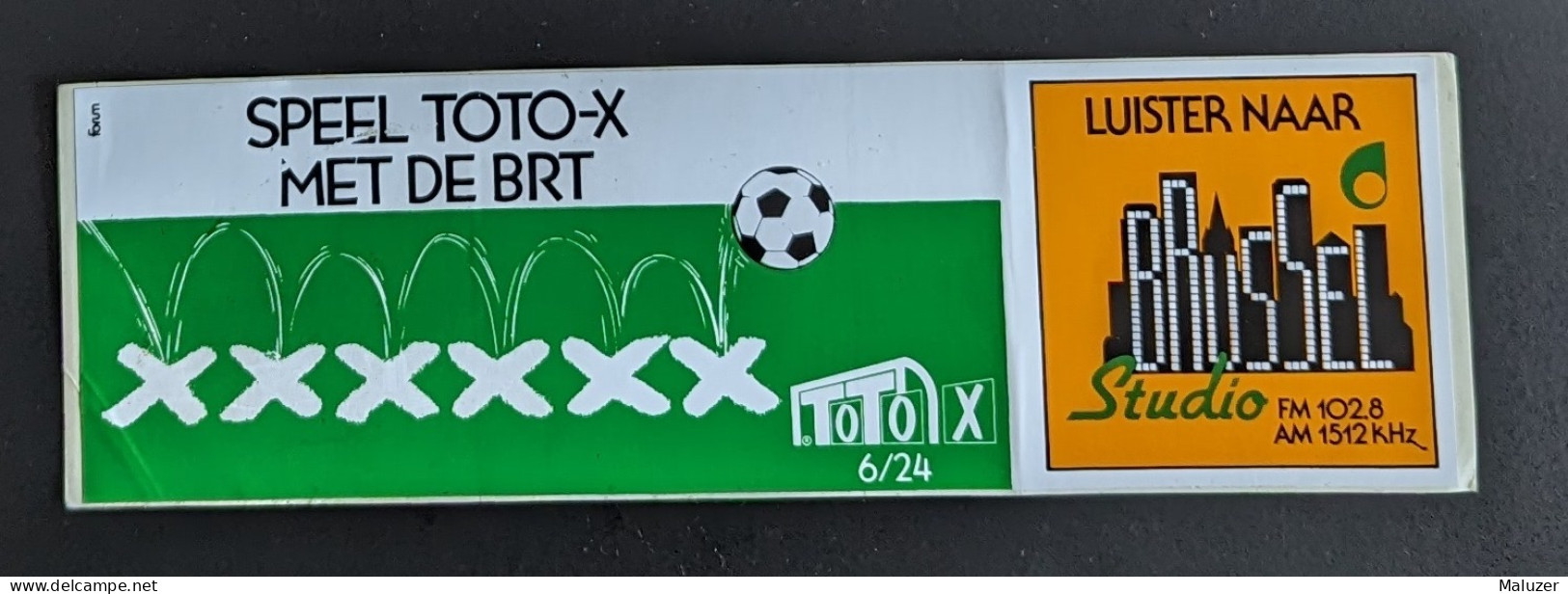 AUTOCOLLANT SPEEL TOTO-X MET DE BRT - BRUSSEL STUDIO - BRUXELLES - BELGIQUE BELGIË BELGIUM - Pegatinas