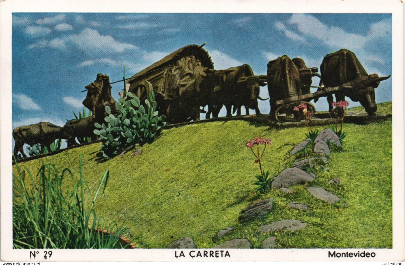 Postcard Montevideo LA CARRETA Monument Denkmal Ochsenkarren 1980 - Uruguay