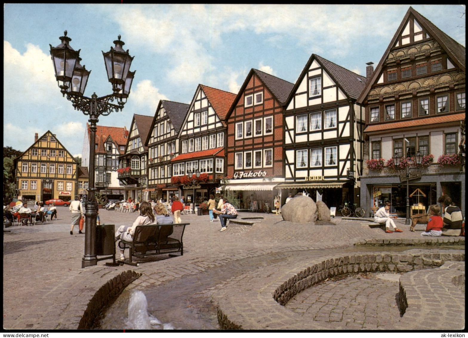 Ansichtskarte Rinteln Marktplatz Leute Vor Den Diversen Geschäften 1980 - Rinteln