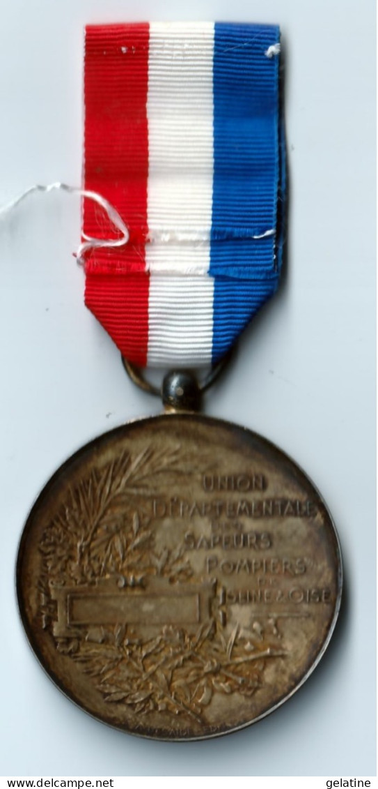 MEDAILLE SAPEURS POMPIERS UNION  DEPARTEMENTALE SEINE ET OISE EN VERMEIL  GROS MODULE 5 CM - France