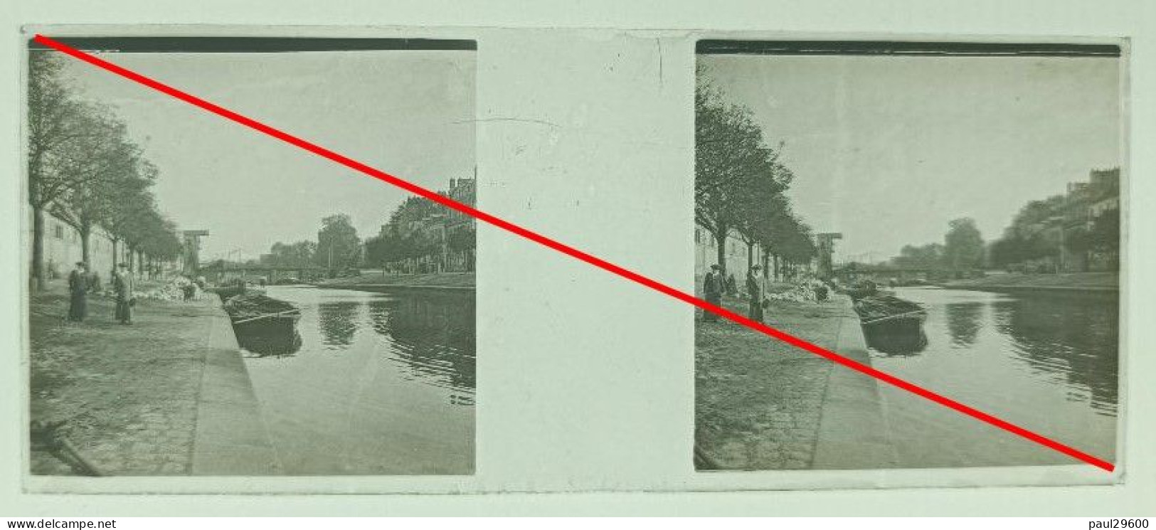 Plaque De Verre, 44 Nantes, Endroit à Définir ,Canal, Pavées, Quai, Barque, Habitation, Arbre, Animée, Année 1916 - Glass Slides
