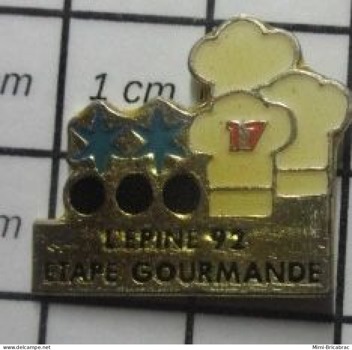 616B  Pin's Pins / Beau Et Rare / ALIMENTATION / L'EPINE 92 ETAPE GOURMANDE - Alimentación