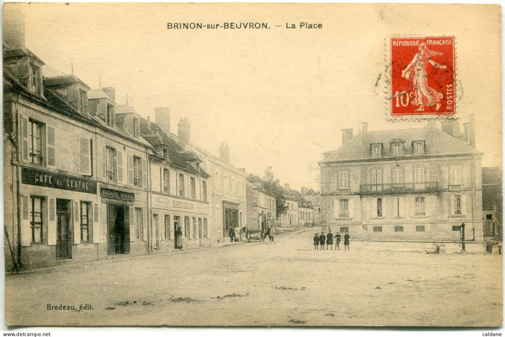 - 58 - NIEVRE - BRINON-SUR-BEUVRON -La Place - Brinon Sur Beuvron