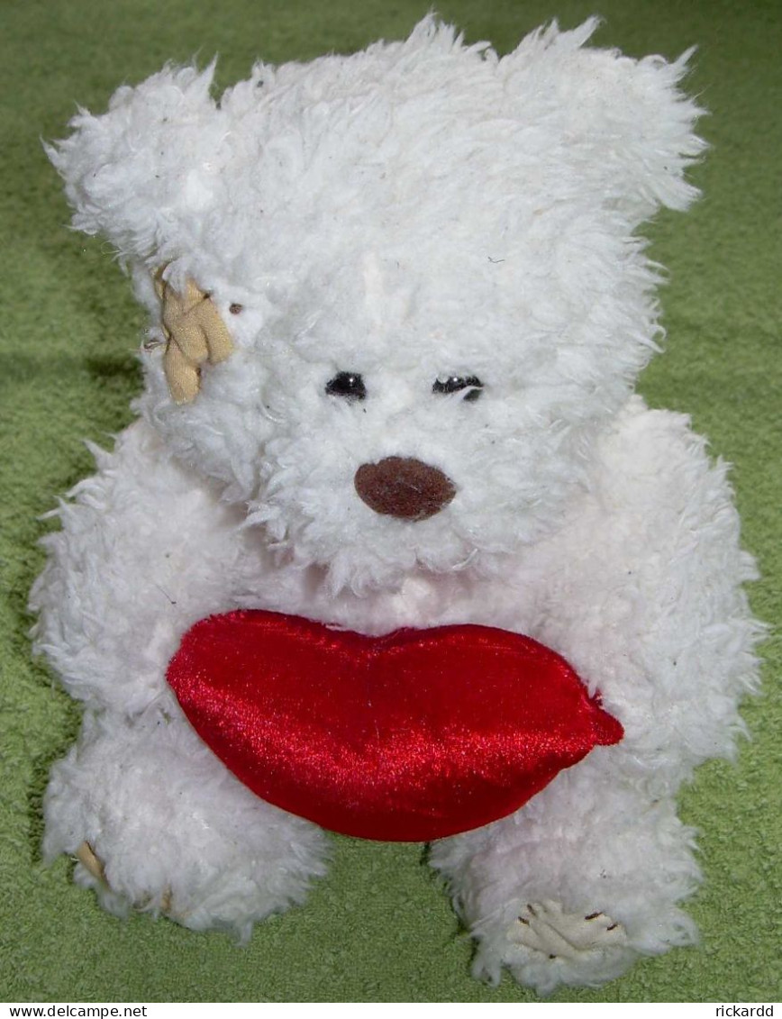 White Bear With A Red Heart C:a 18 Cm High - Cuddly Toys