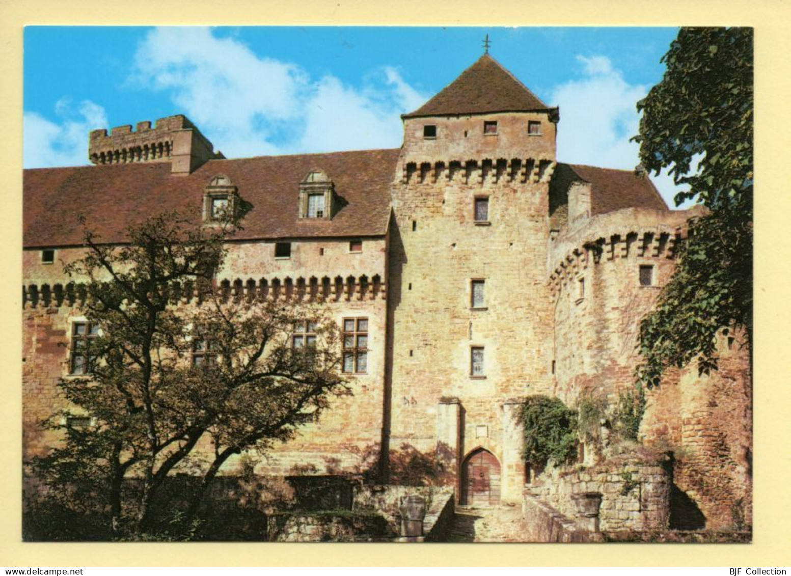 46. BRETENOUX – Château De CASTELNEAU / Façade Est (voir Scan Recto/verso) - Bretenoux