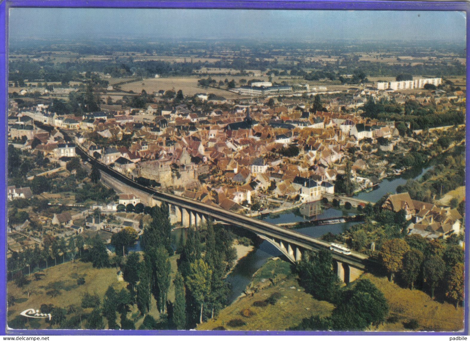 Carte Postale 72. Beaumont-sur-Sarthe Vue Aérienne   Très Beau Plan - Beaumont Sur Sarthe