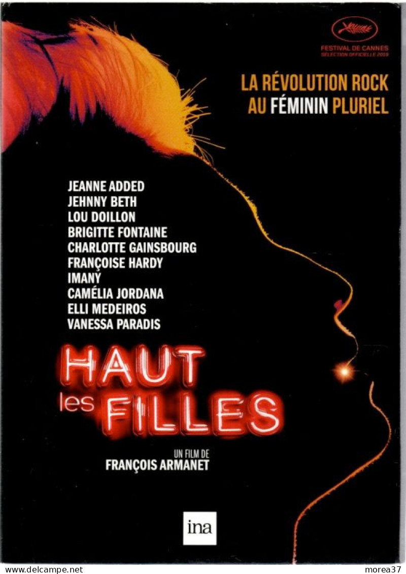 HAUT LES FILLES   Avec VANESSA PARADIS , FRANCOISE HARDY , CHARLOTTE GAINSBOURG     (C45) - Classici