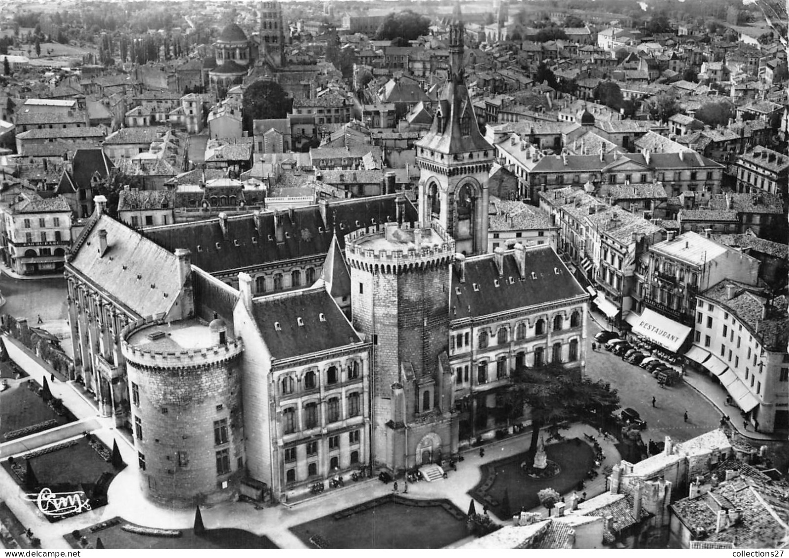 LOT DE 50 000 CARTES POSTALES - CPM-CPSM- FRANCE UNIQUEMENT - VILLE -VILLAGE  - VOIR  QUELQUES EXEMPLES