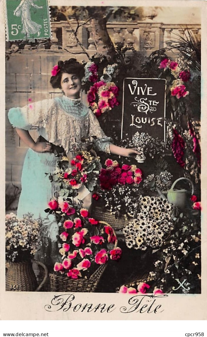 Prénoms - N°67129 - Vive Ste Louise - Bonne Fête - Jeune Femme Entourée De Bouquet De Fleurs - Prénoms