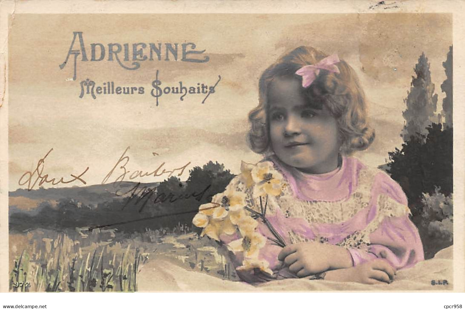 Prénoms - N°69917 - Adrienne - Meilleurs Souhaits - Une Fillette - Prénoms