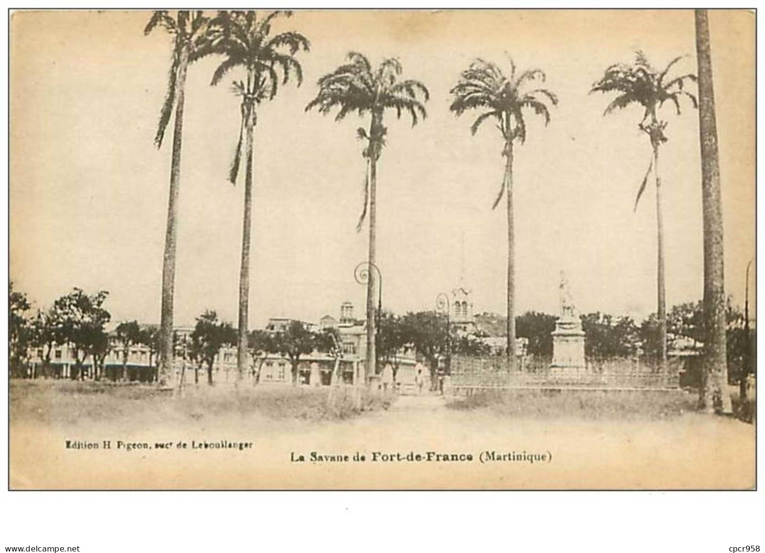 MARTINIQUE.n°19.LA SAVANE DE FORT DE FRANCE. - Fort De France