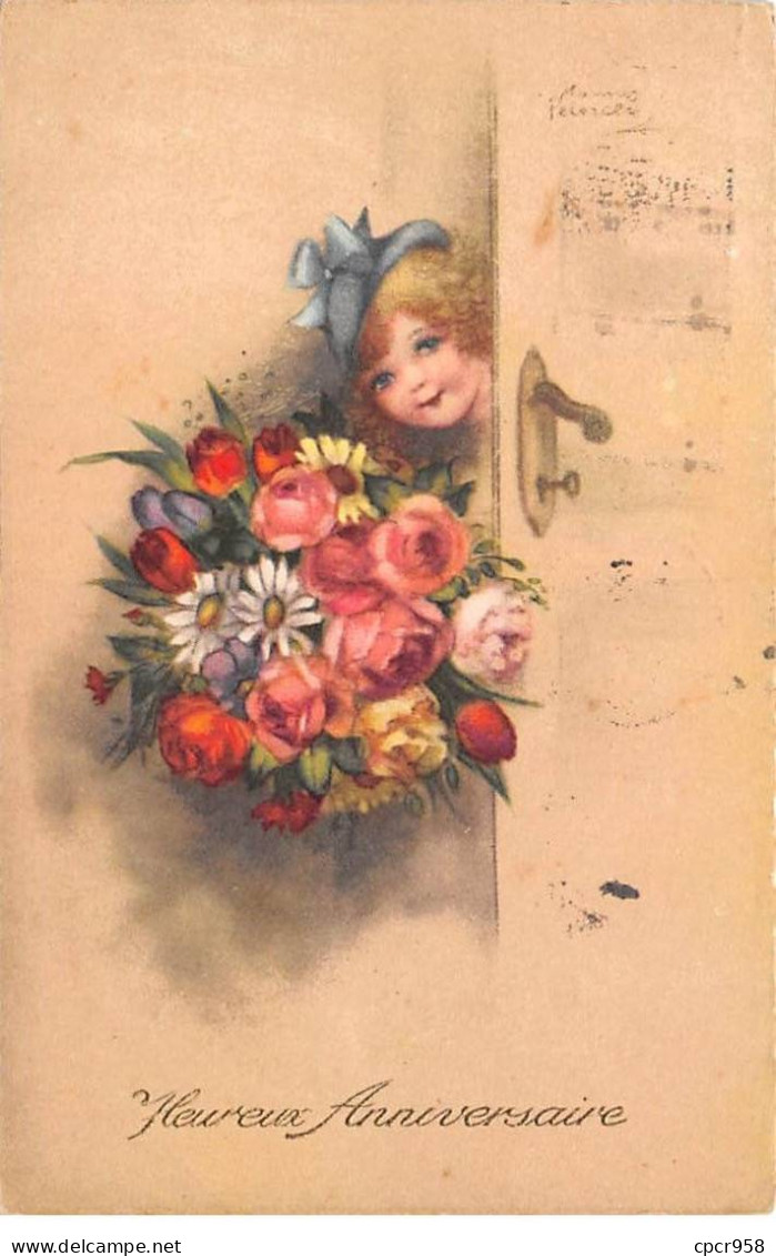 Illustrateurs - N°81781 - H. Petersen - Heureux Anniversaire - Fillette Apportant Un Bouquet De Fleurs - Petersen, Hannes